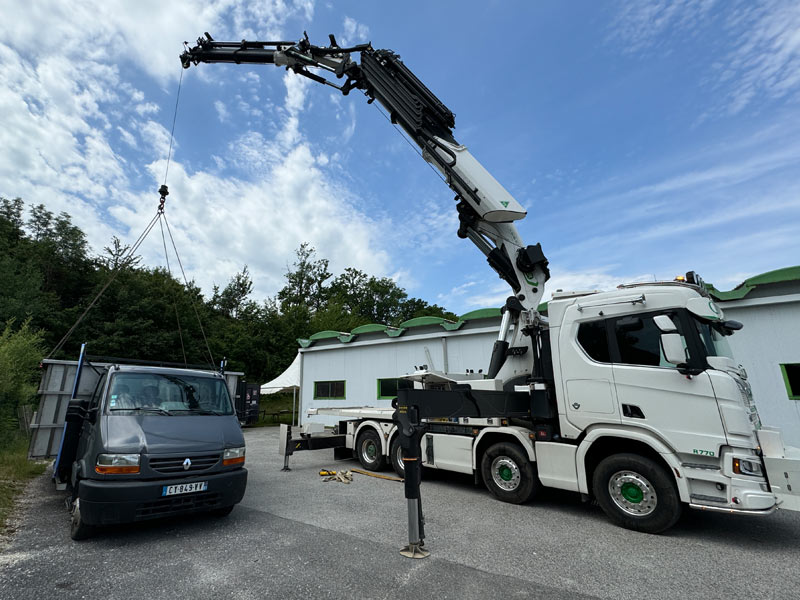 grutage_piscine Grutage d'une piscine inox